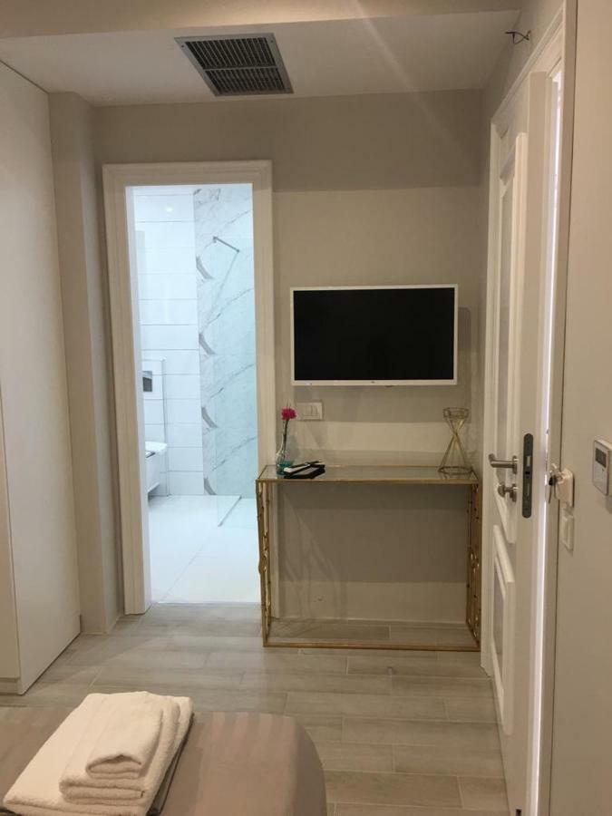 Onira Luxury Rooms Saranda Zewnętrze zdjęcie